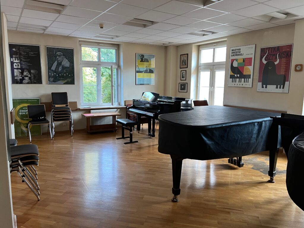 クラクフ音楽院教室